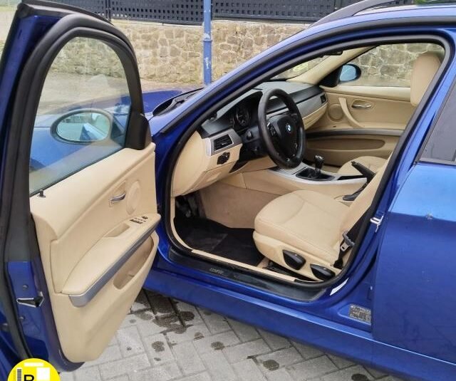 BMW – Serie 3 Touring – 318d Attiva