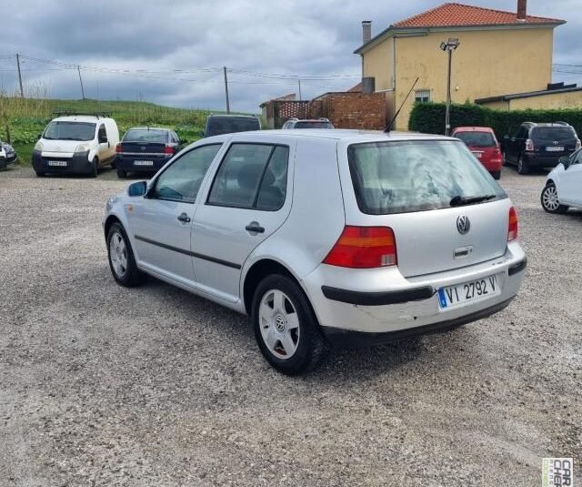 VOLKSWAGEN – Golf – 1.6 5 porte Comfortline