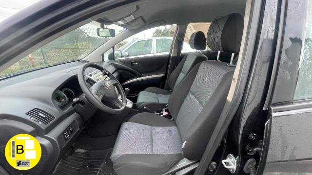 TOYOTA – Corolla – Verso 1.8 16V