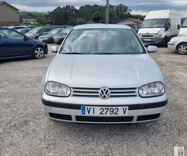 VOLKSWAGEN Golf 1.6 5 porte Comfortline