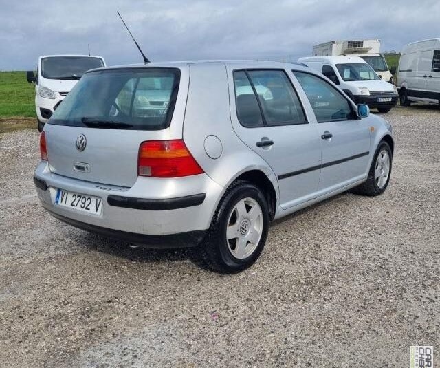 VOLKSWAGEN Golf 1.6 5 porte Comfortline