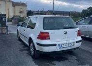 VOLKSWAGEN Golf 3p Highline 1.6 Aut.