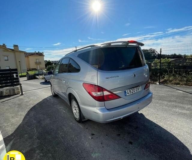 SSANGYONG Rodius XDi 2WD Plus