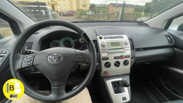 TOYOTA Corolla Verso 1.8 16V