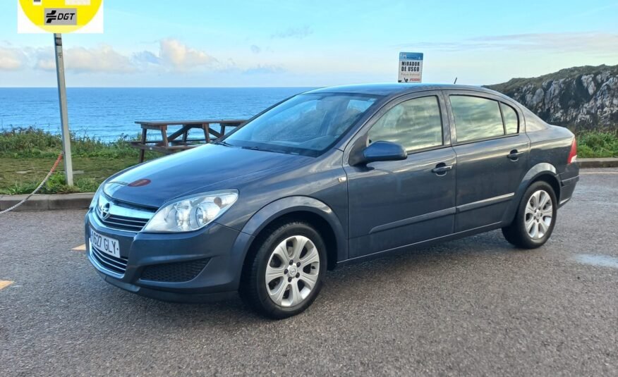 OPEL Astra 1.7 CDTi COSMO