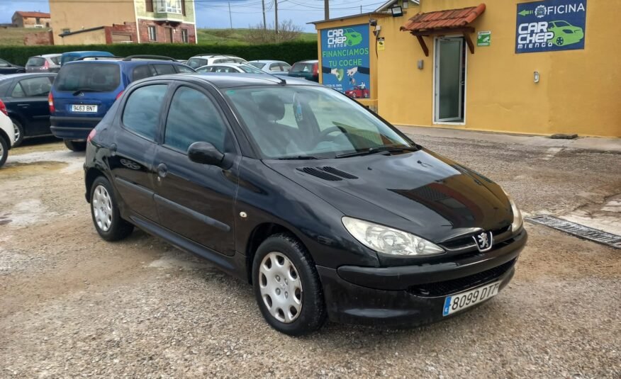 PEUGEOT 206 1.4 HDI XLine