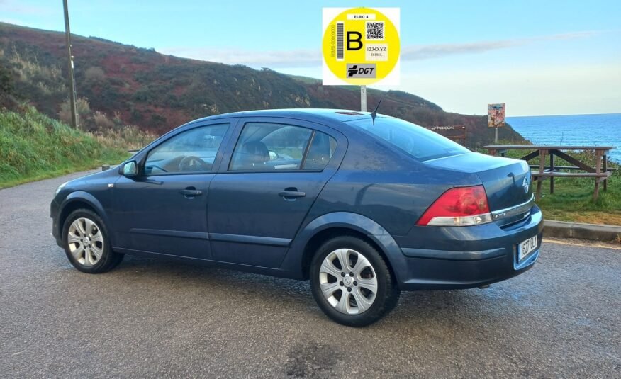 OPEL Astra 1.7 CDTi COSMO