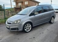 OPEL Zafira Essentia 1.9 CDTi