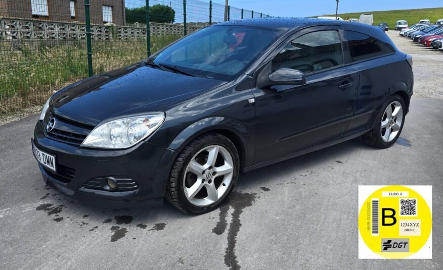OPEL Astra GTC 1.6 16v Enjoy