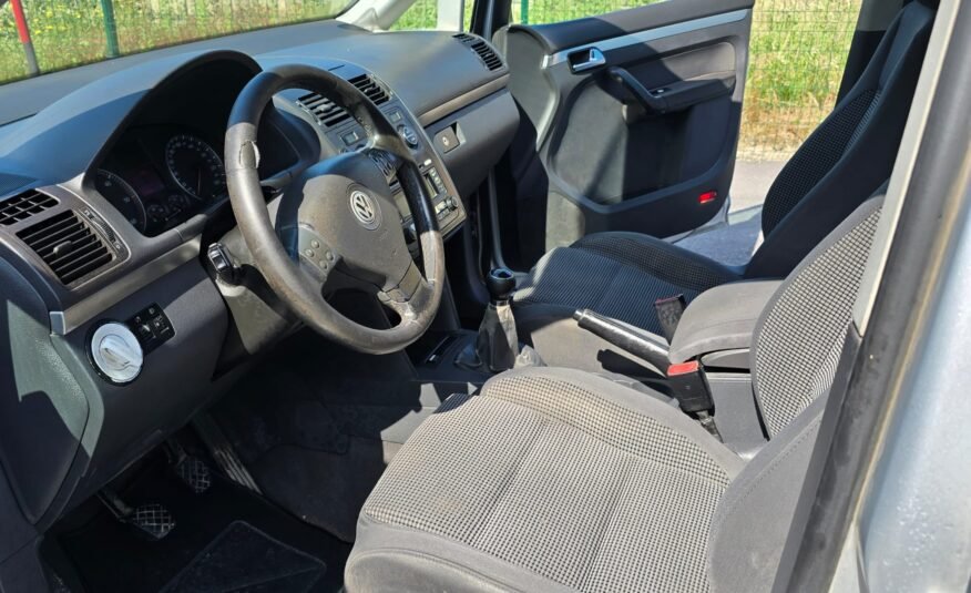 VOLKSWAGEN Touran 2.0 TDI