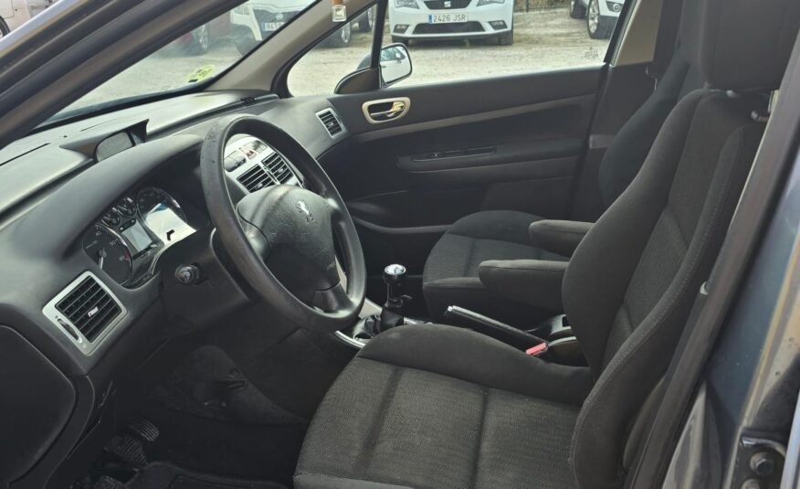 PEUGEOT 307 SW 1.6 HDi 110 FAP DSign