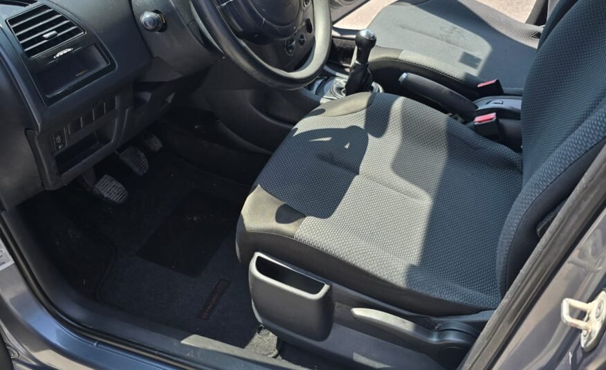 CITROEN C4 1.4 16v Cool