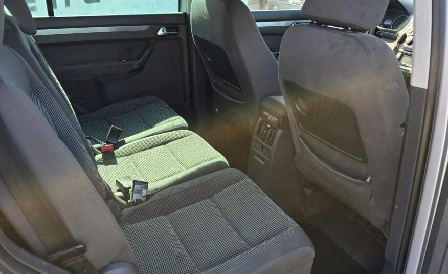 VOLKSWAGEN Touran 2.0 TDI