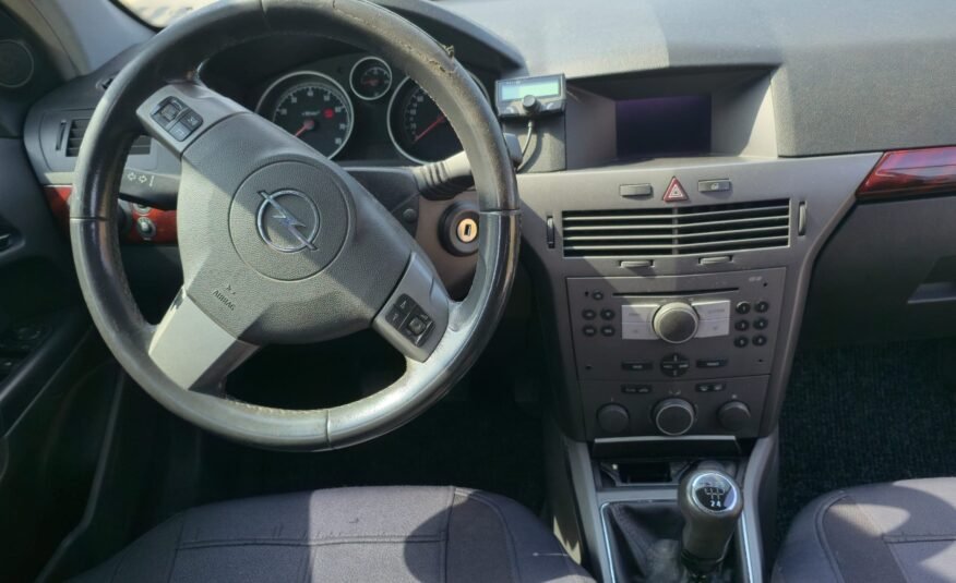 OPEL Astra 1.6 ENJOY