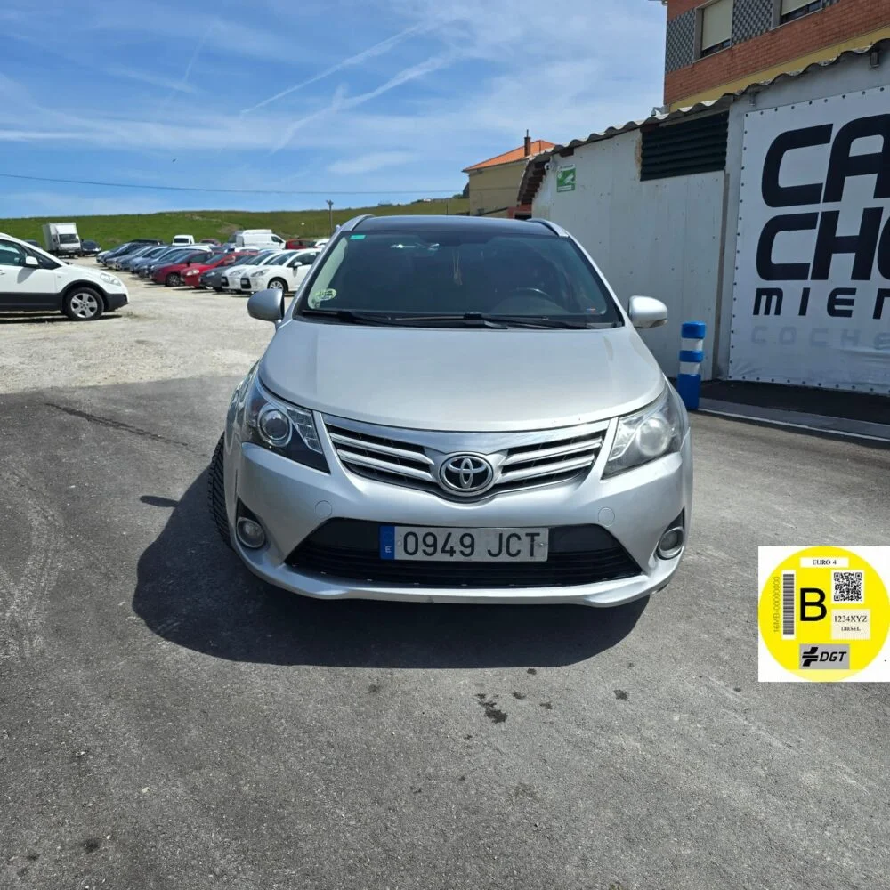 TOYOTA AVENSIS CONFORT 120D CROSS SPORT