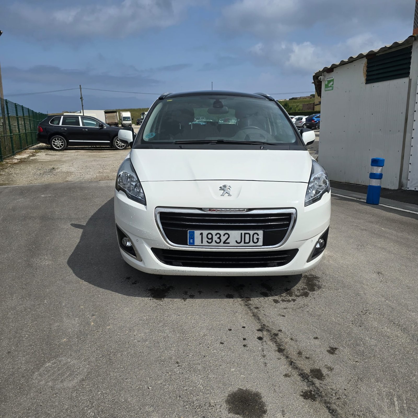 PEUGEOT 5008 1.6 THP ALLURE 16V