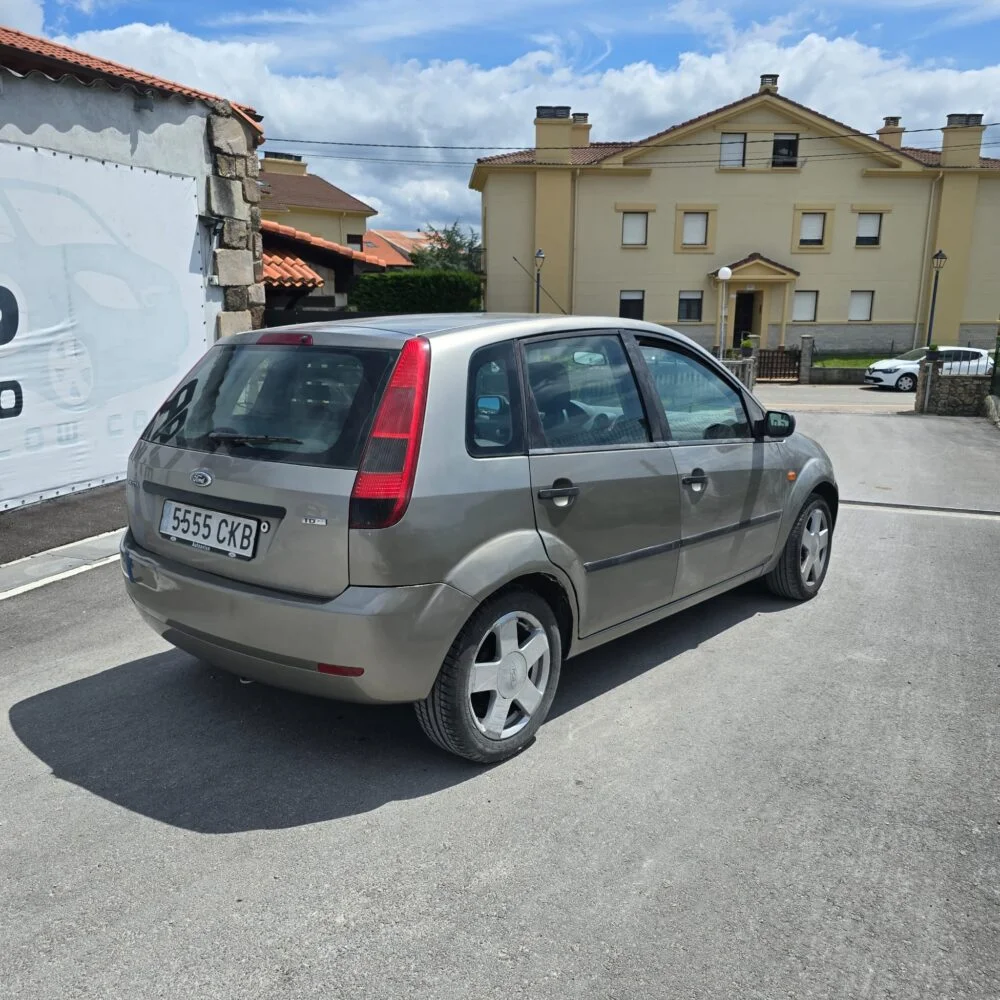 FORD FIESTA 1.4 TDCi Ghia