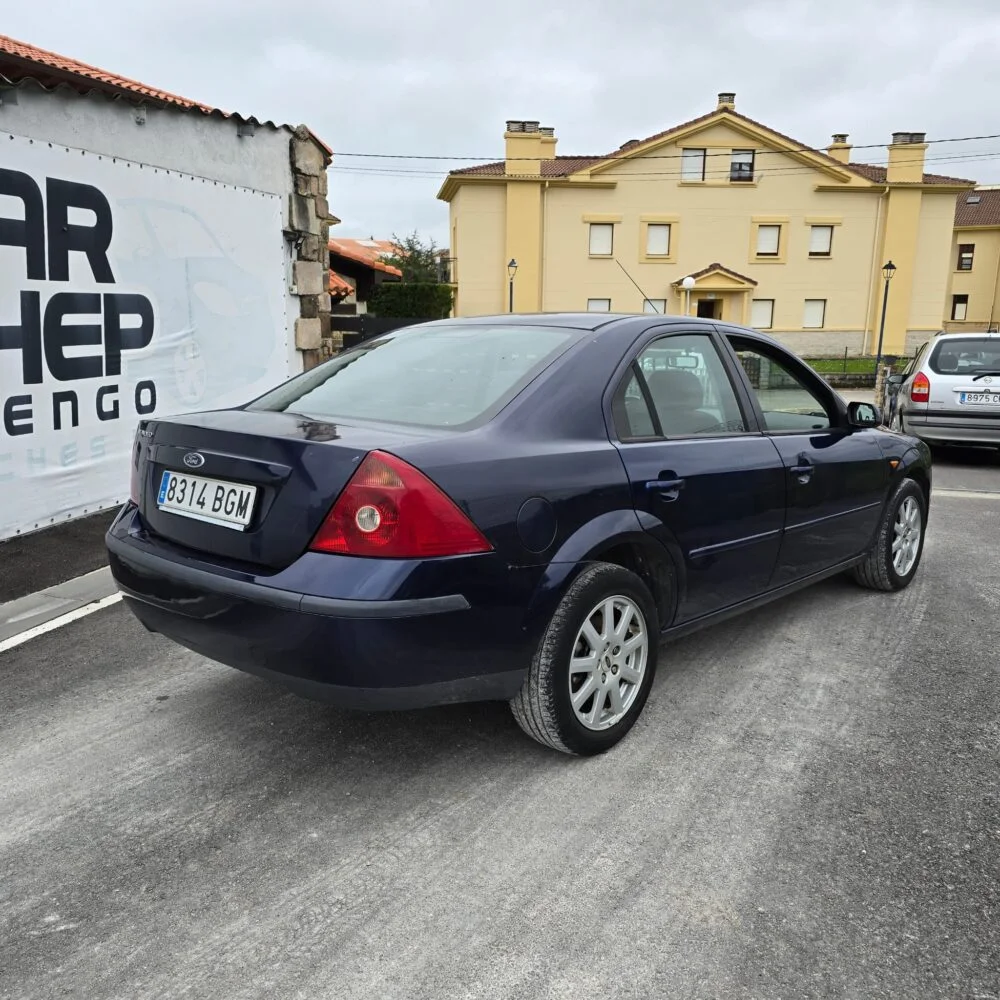 FORD MONDEO 1.8i Trend