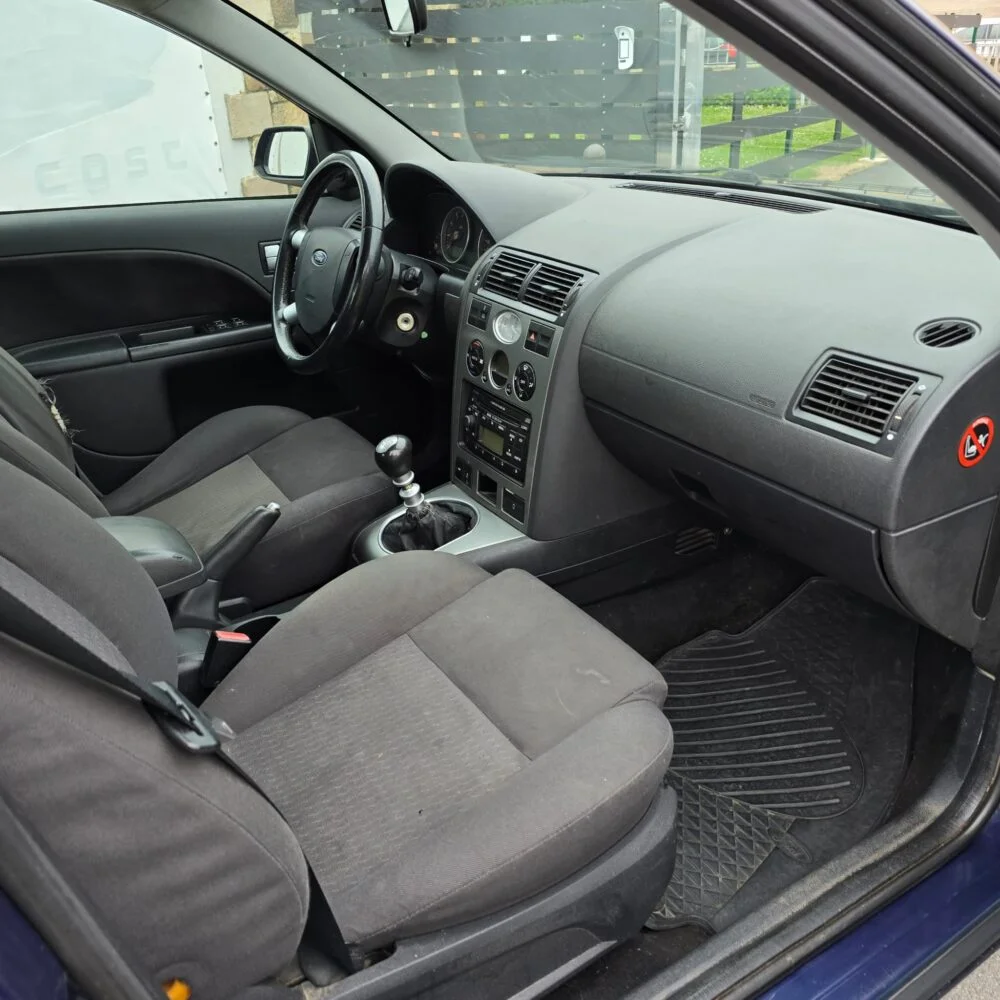 FORD MONDEO 1.8i Trend
