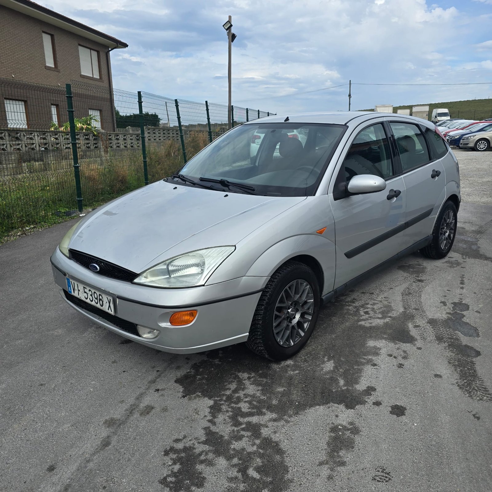 FORD FOCUS 1.6i GHIA