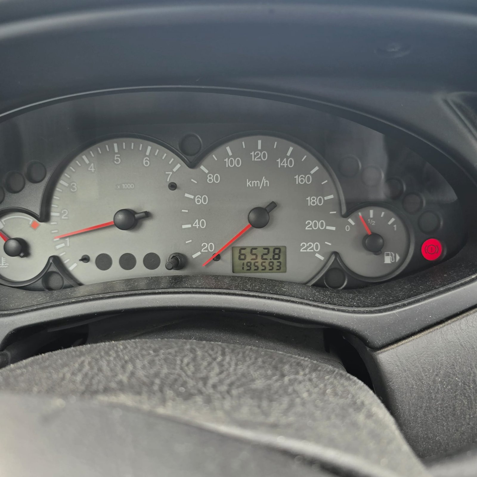 FORD FOCUS 1.6i GHIA