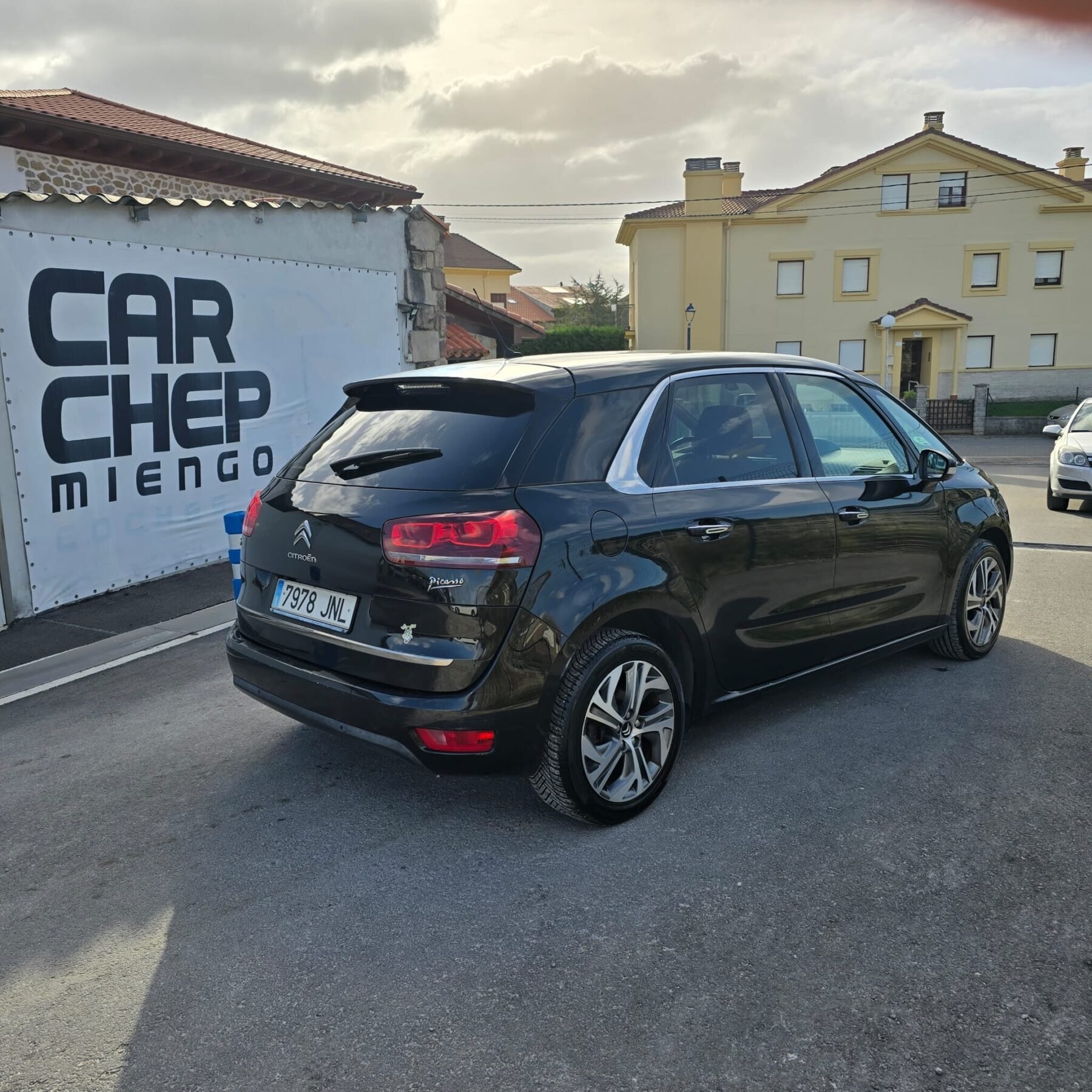 CITROEN C4 PureTech SS  Shine