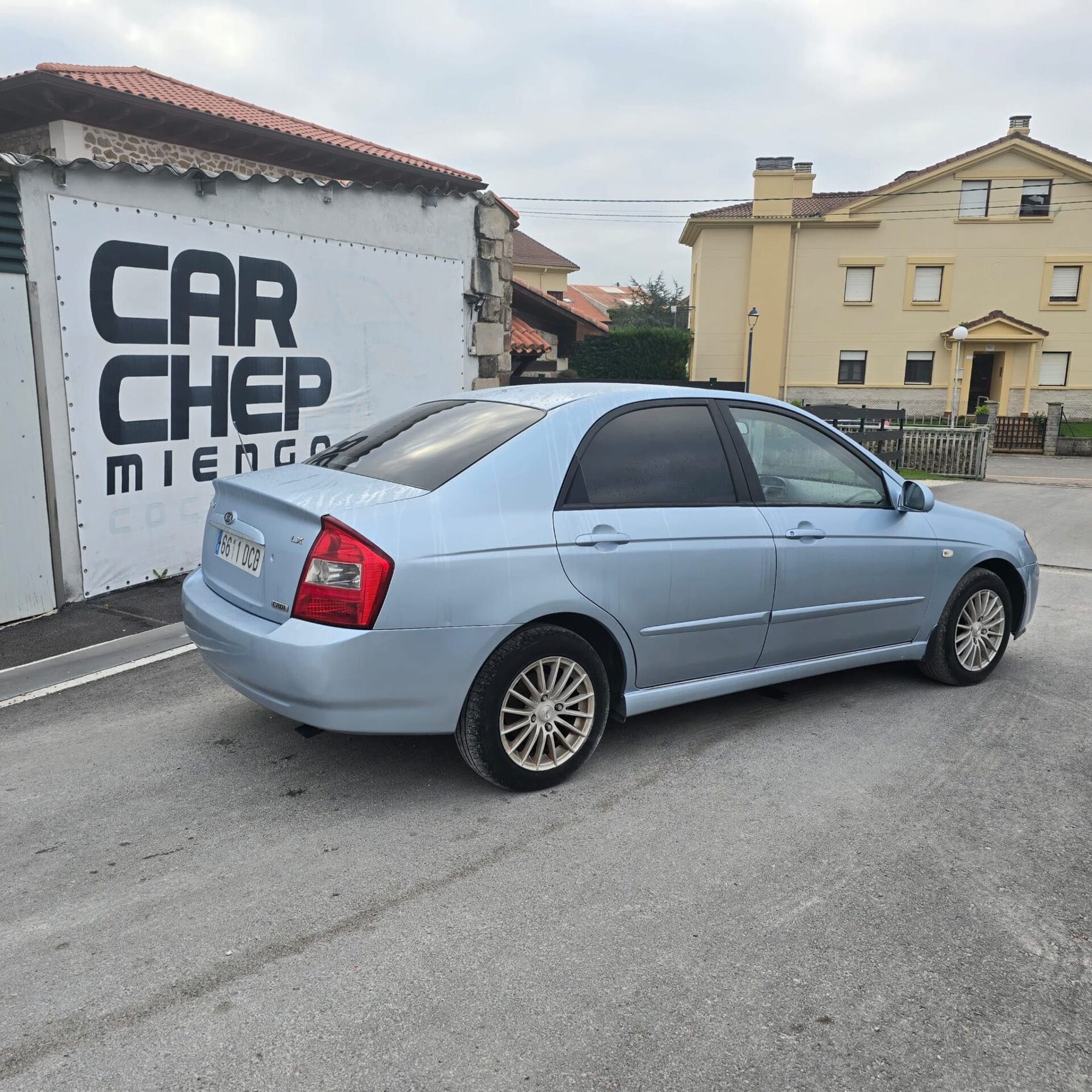 KIA CERATO 2.0 CRDi LX