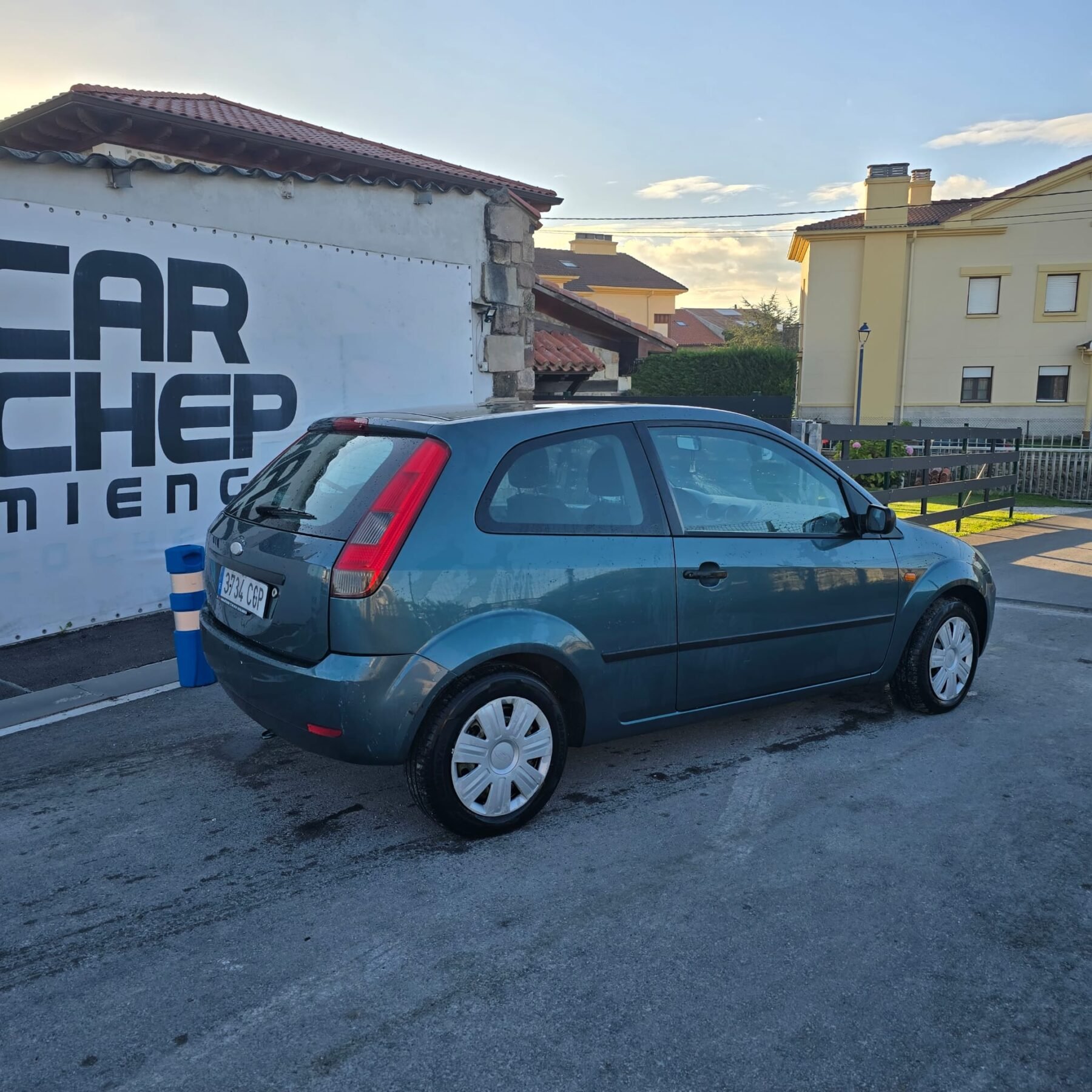 FORD FIESTA 1.4i 16V