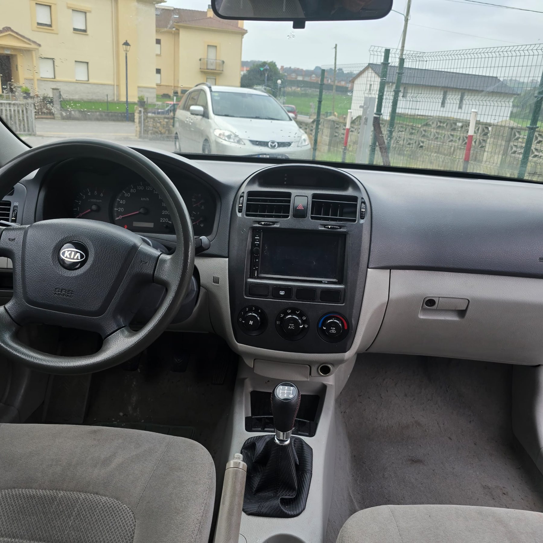 KIA CERATO 2.0 CRDi LX