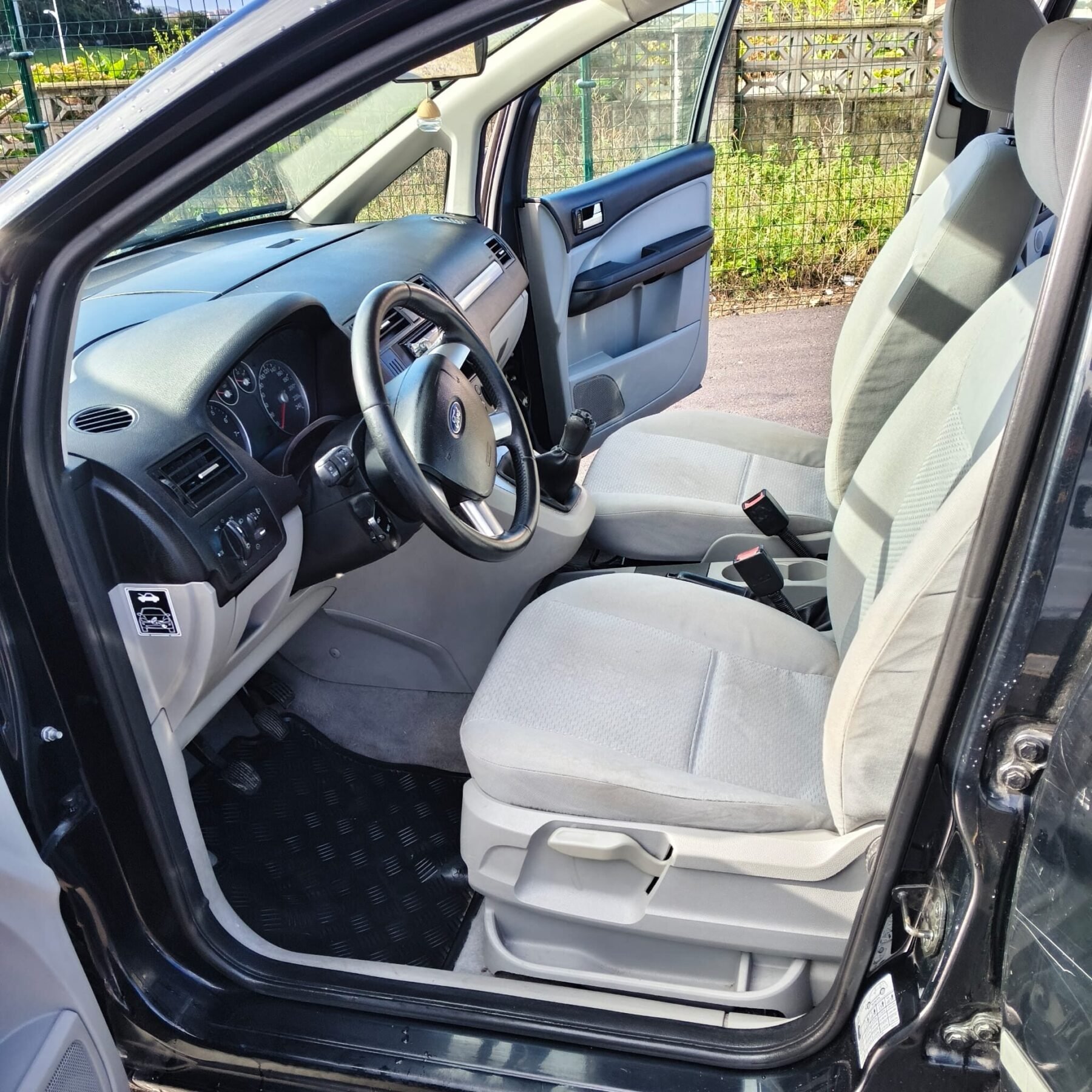 FORD FOCUS CMAX 1.6 TREND