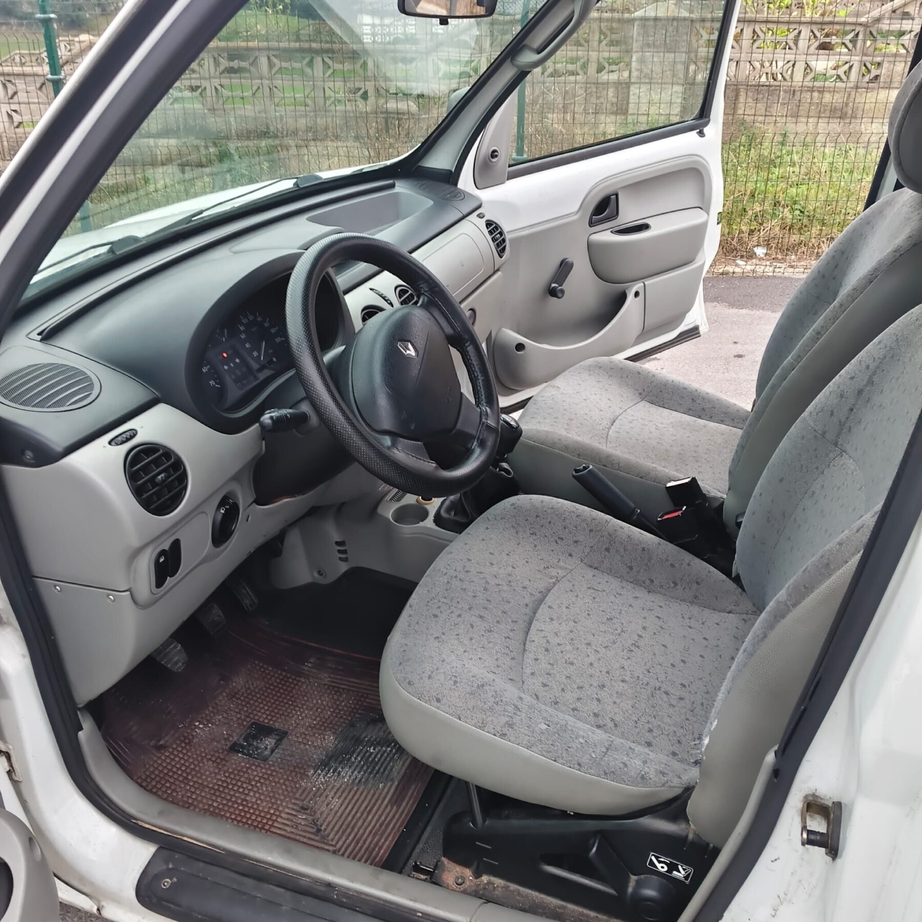 RENAULT Kangoo 1.5 DCI