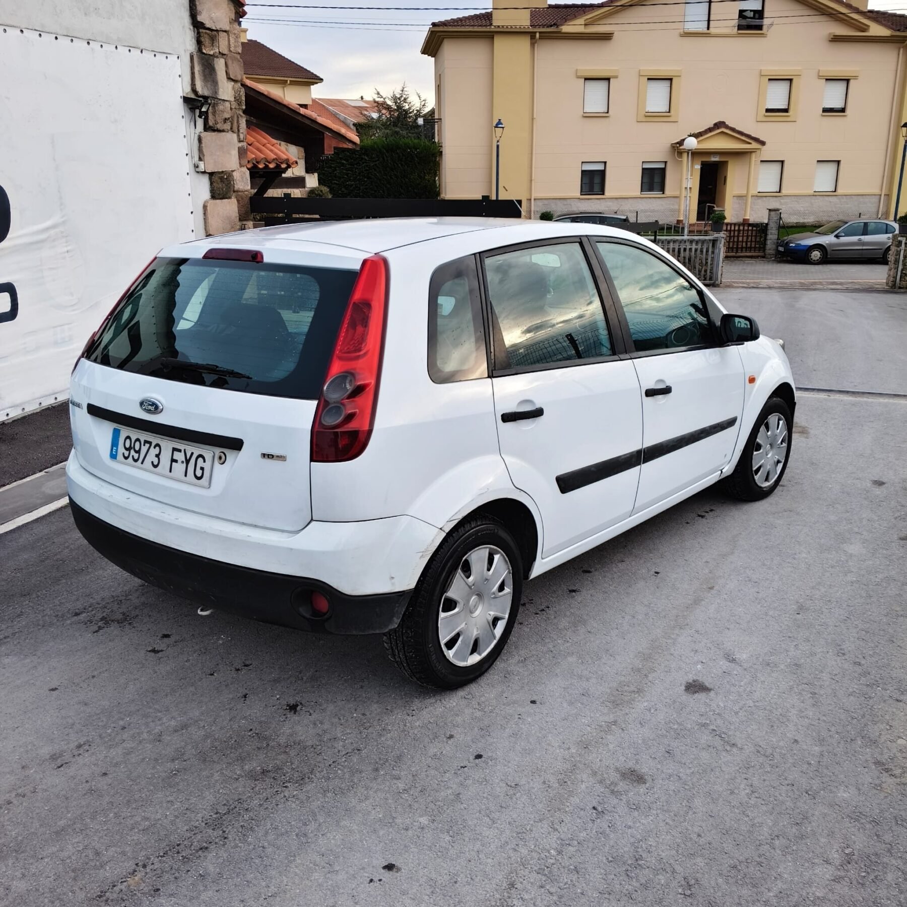 FORD FIESTA 1.4 TDCI AMBIENTE