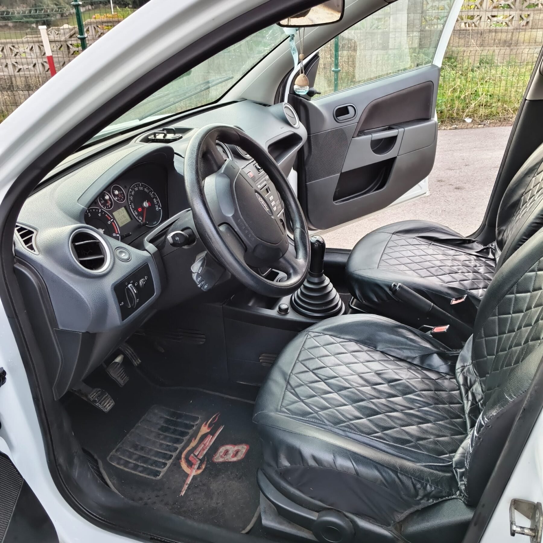 FORD FIESTA 1.4 TDCI AMBIENTE