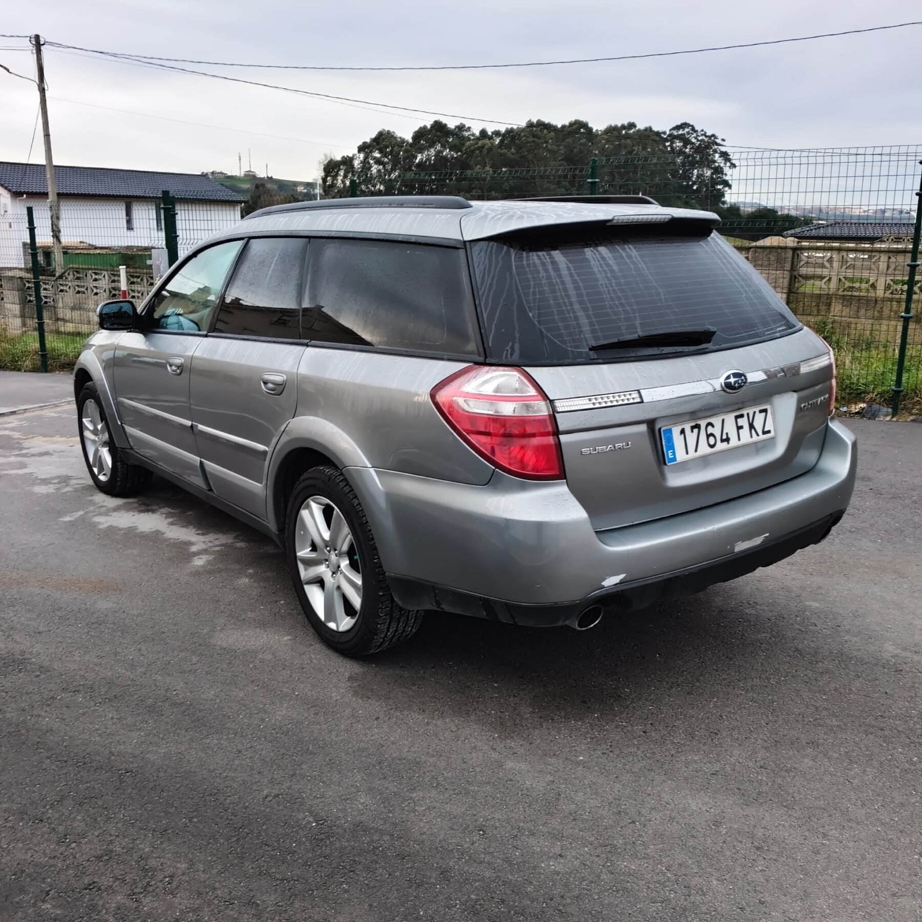SUBARU OUTBACK 2.5i AWD