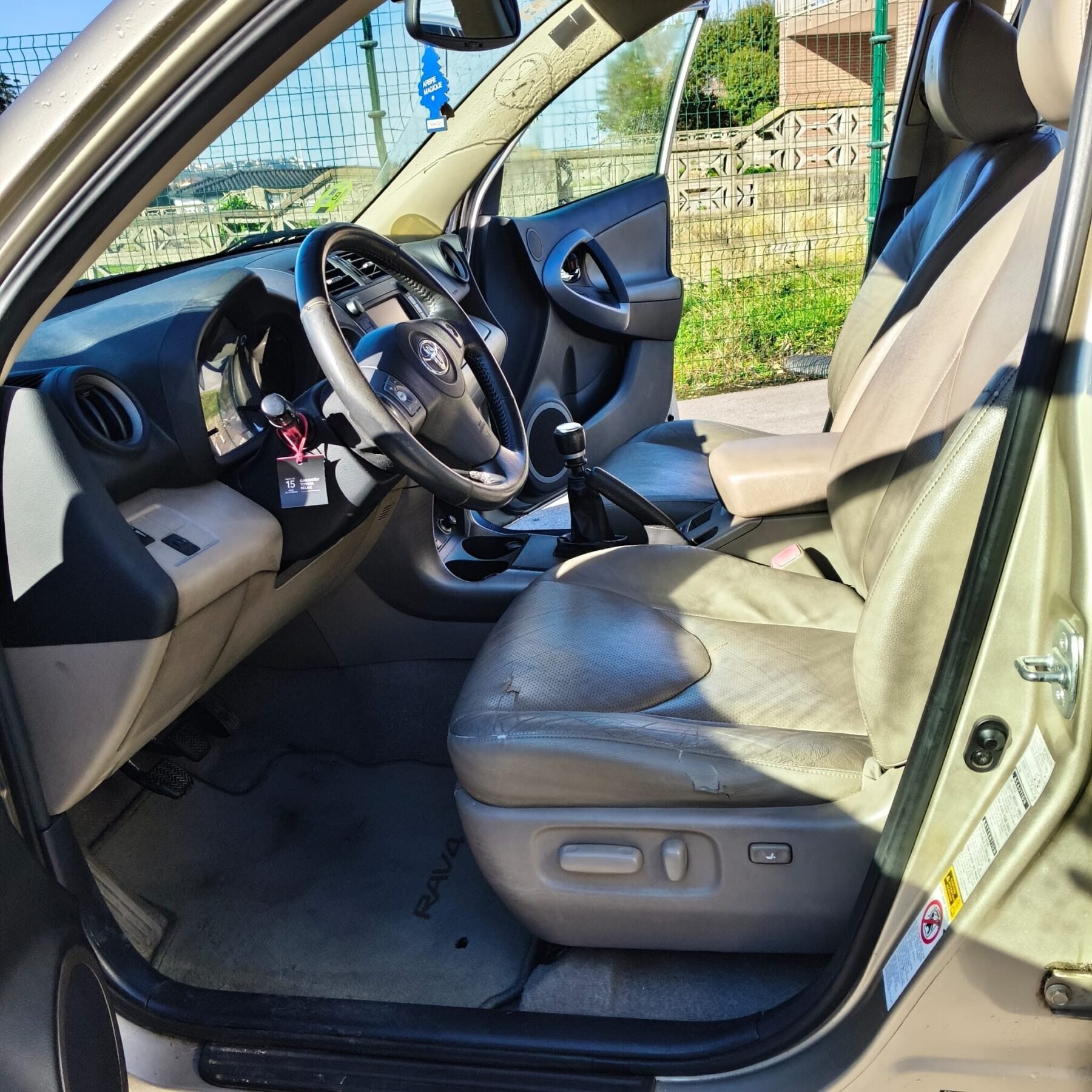 TOYOTA RAV4 2.2 D4D EXECUTIVE