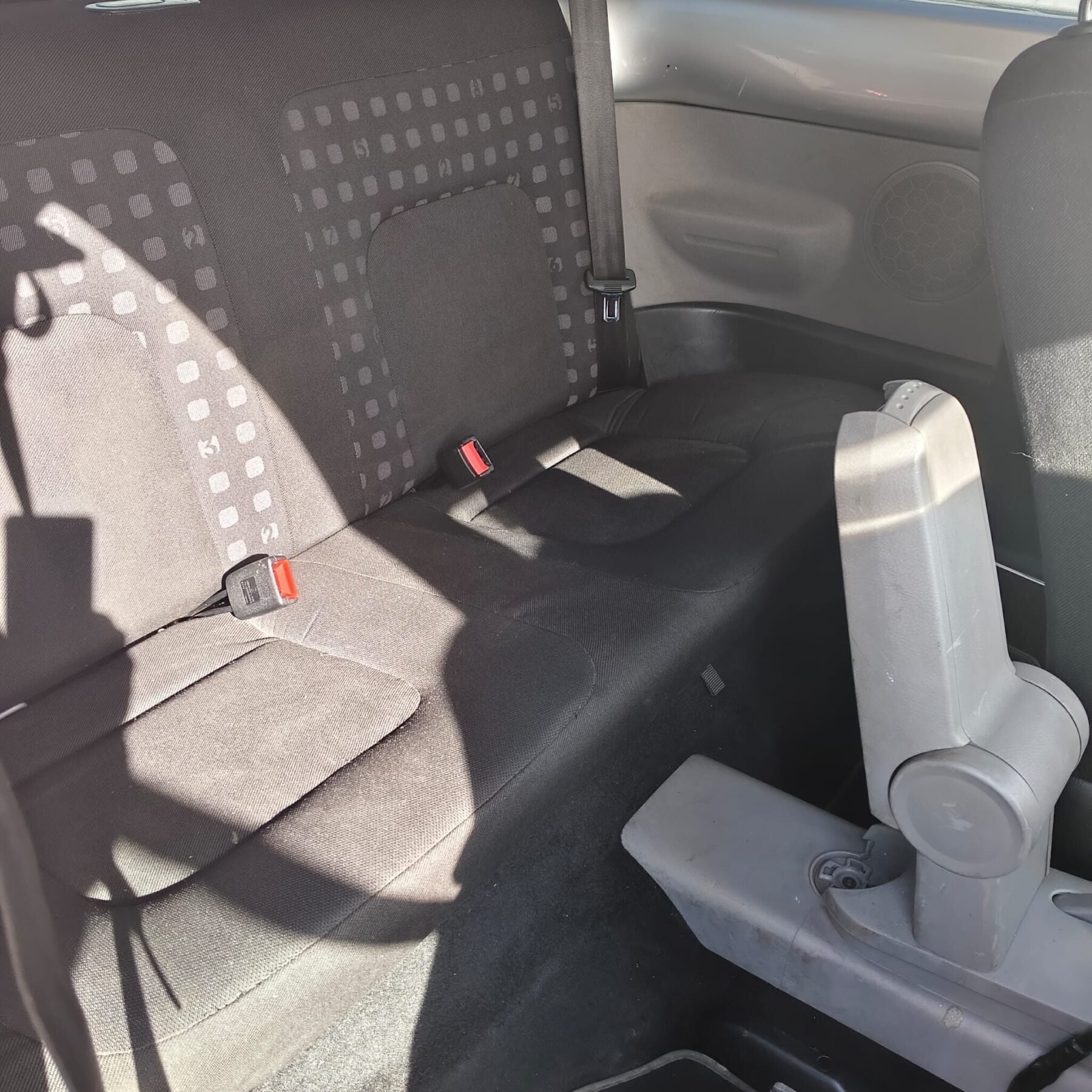 VOLKSWAGEN BEETLE 1.9 TDI