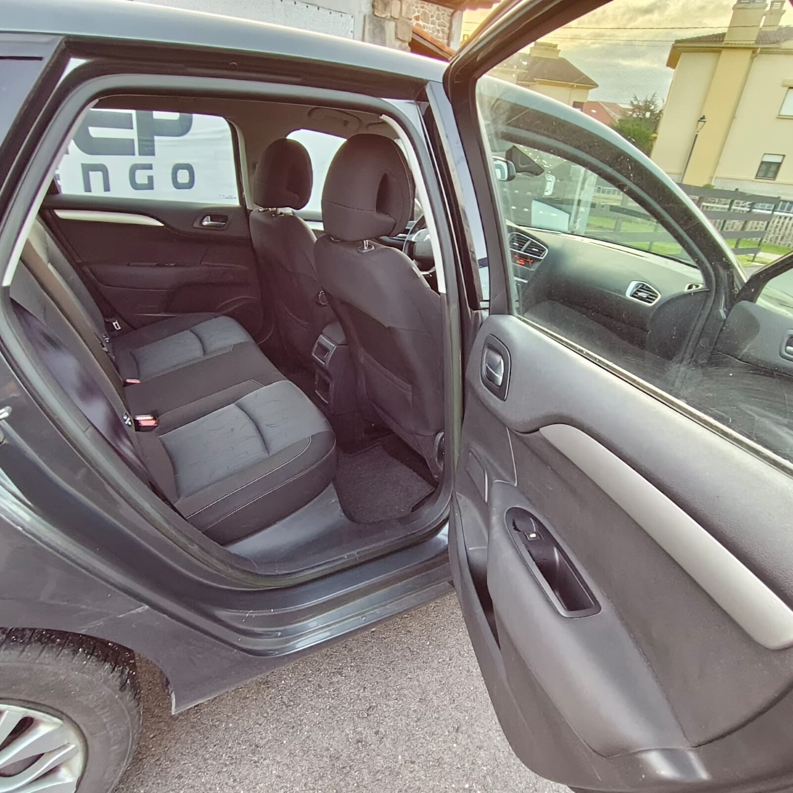 CITROEN C4 1.6 HDI COLLECTION