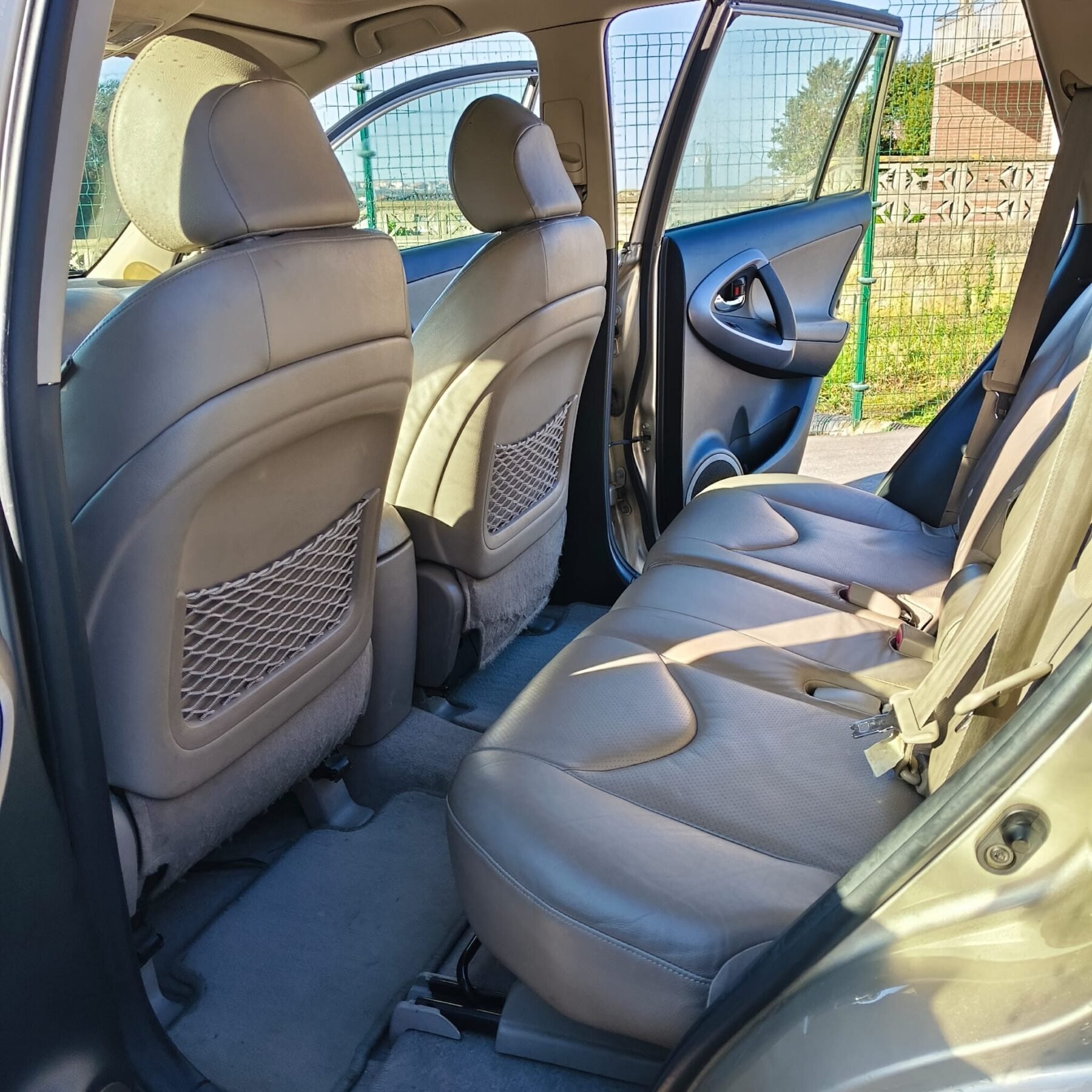 TOYOTA RAV4 2.2 D4D EXECUTIVE