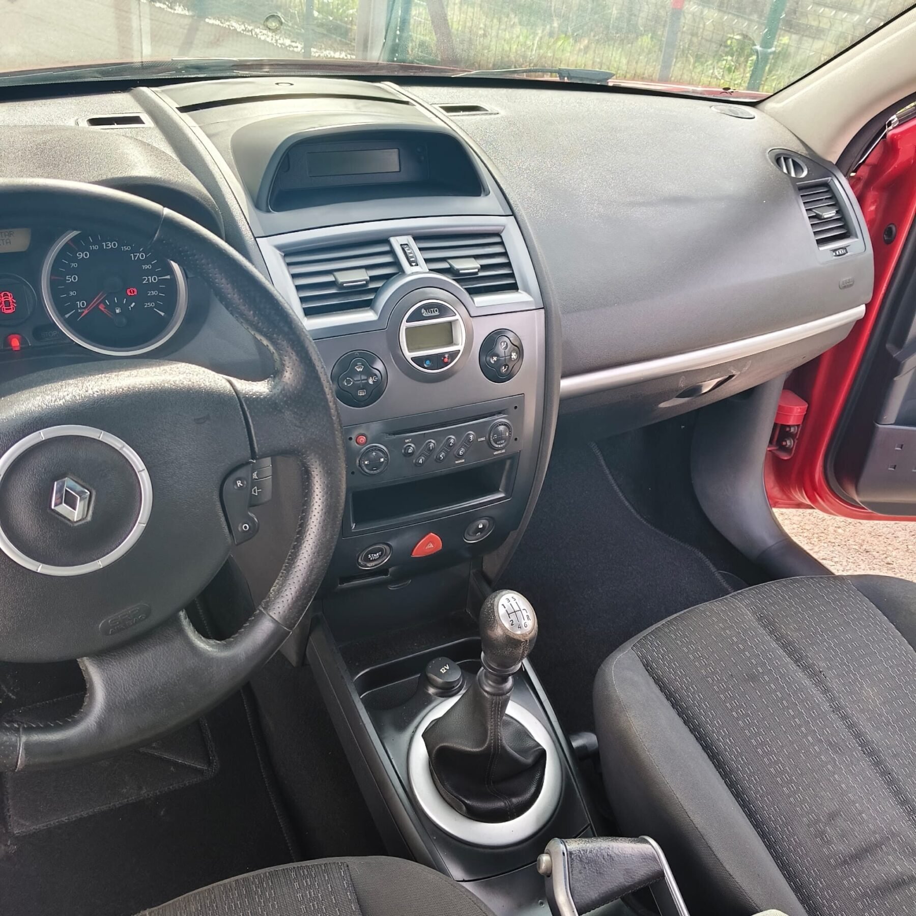 RENAULT Megane 2.0 16v