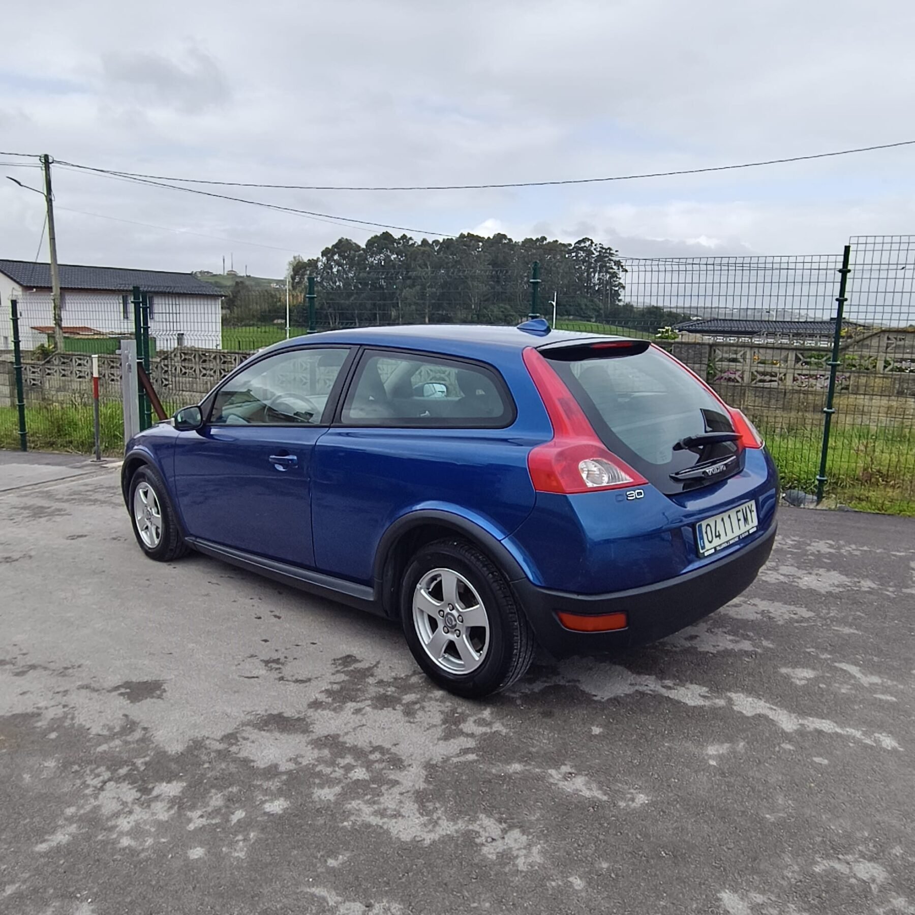 VOLVO C30 1.6 MOMENTUM