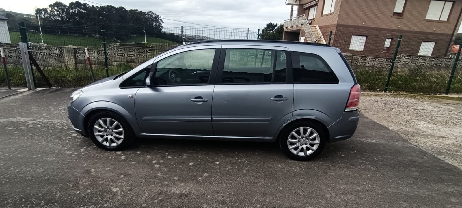 OPEL Zafira OPEL Zafira Cosmo 1.9 CDTi 8v 120