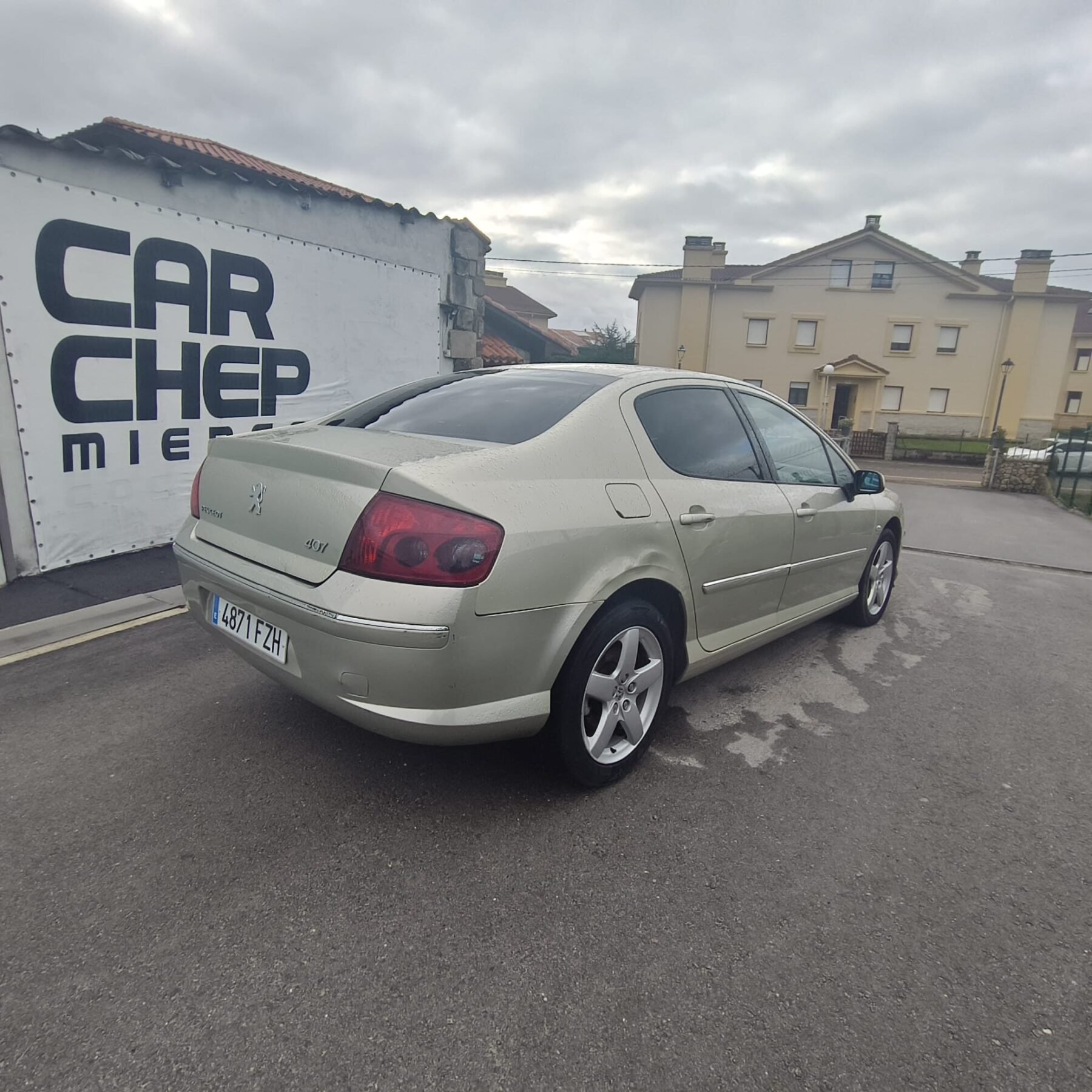 PEUGEOT 407 PEUGEOT 407 Sport HDI 136