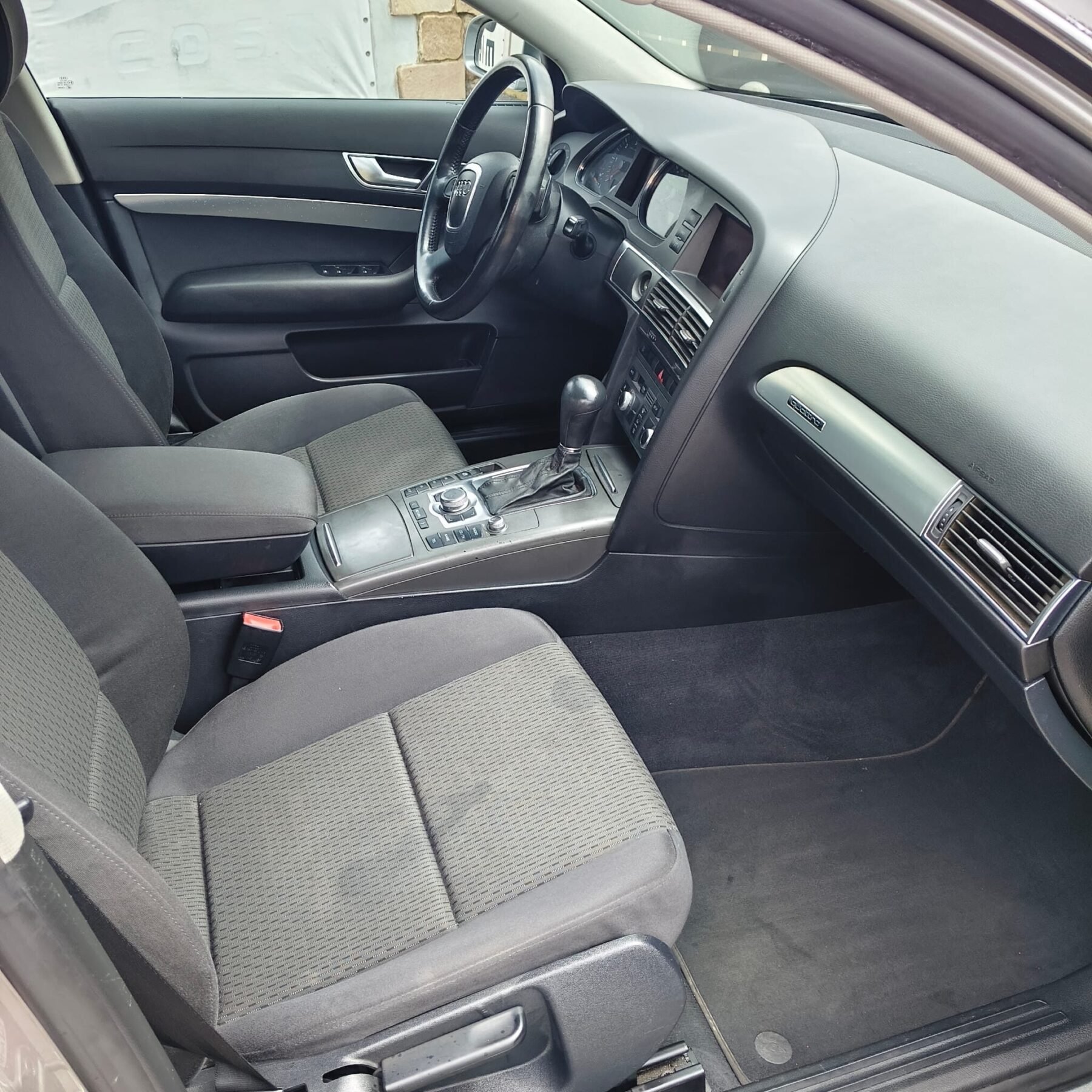 AUDI A6 AVANT QUATTRO 3.0TDI V6