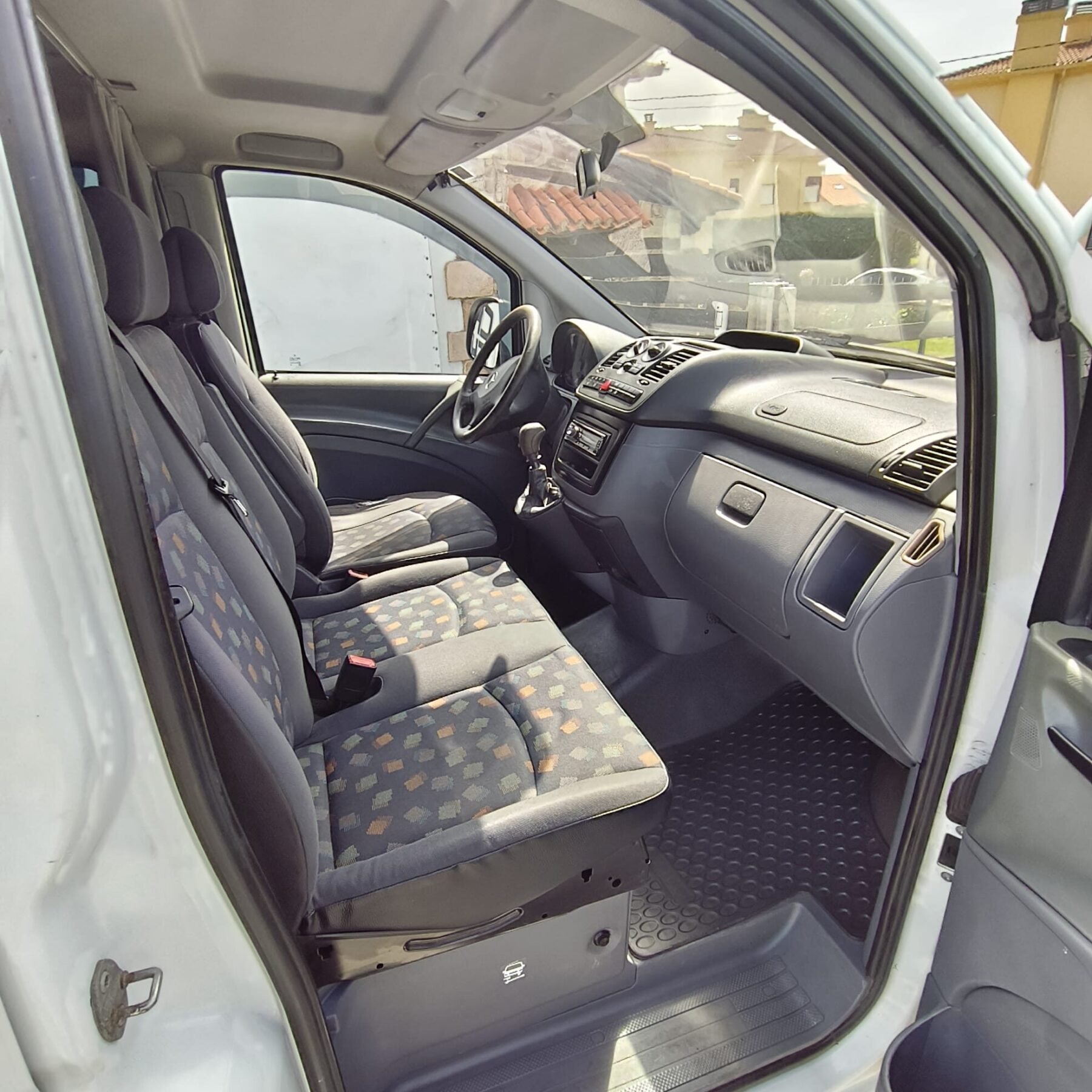 MERCEDES-BENZ VITO 111 CDI Combi Compacta