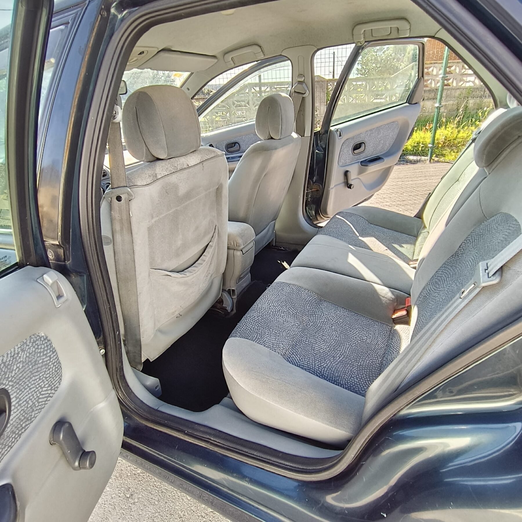 RENAULT LAGUNA 1.9DTI