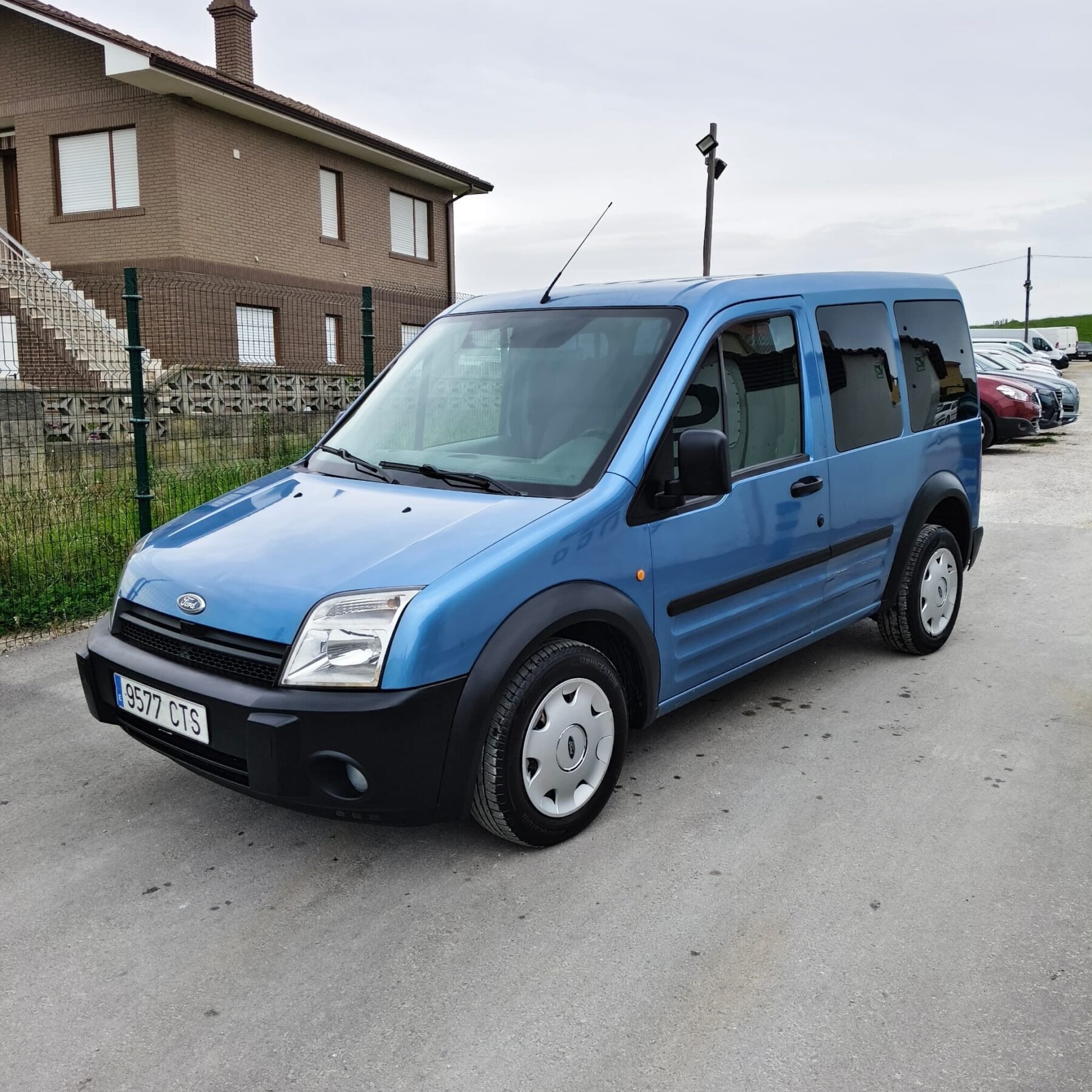FORD TOURNEO 1.8 TDCi Tourneo 230 L LX