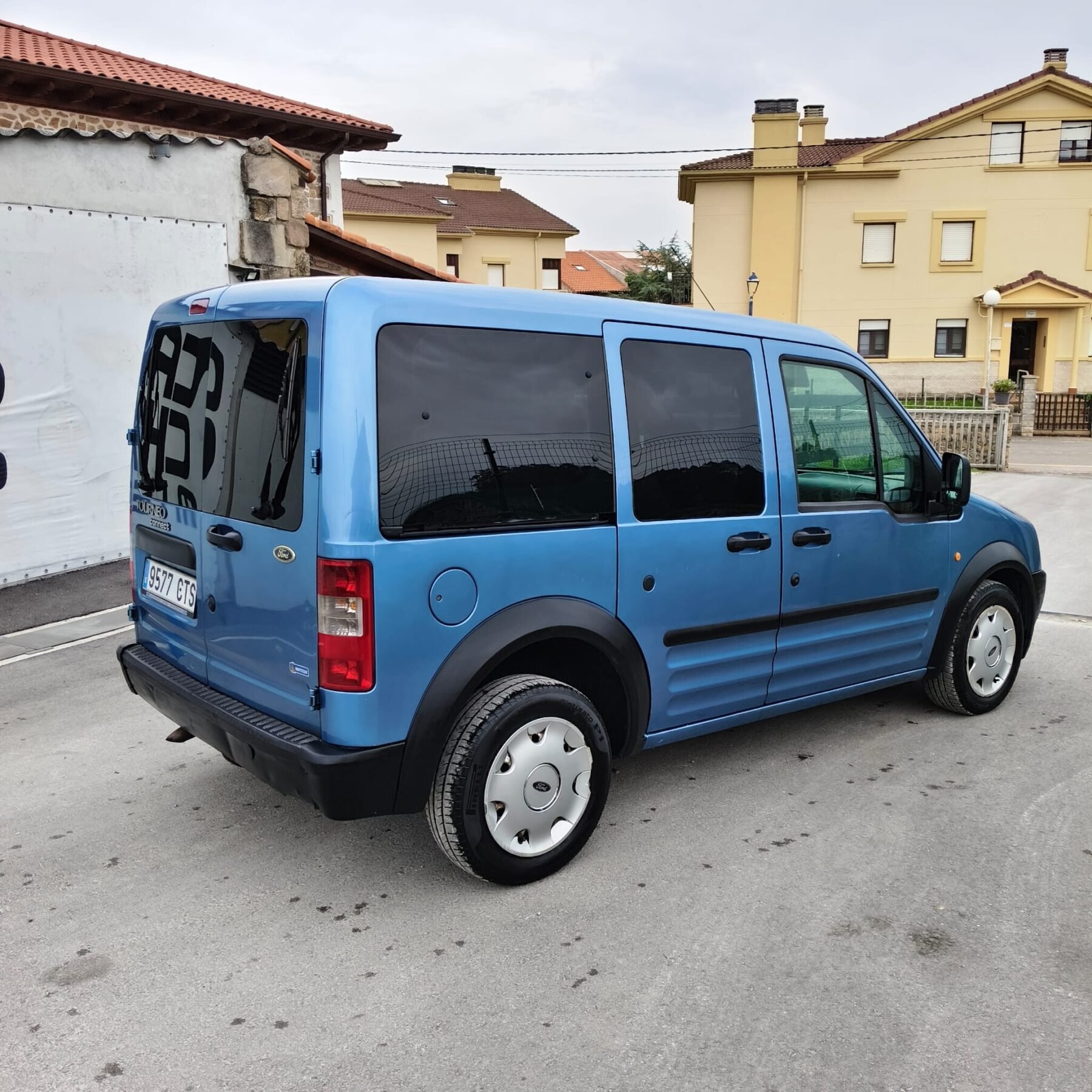 FORD TOURNEO 1.8 TDCi Tourneo 230 L LX