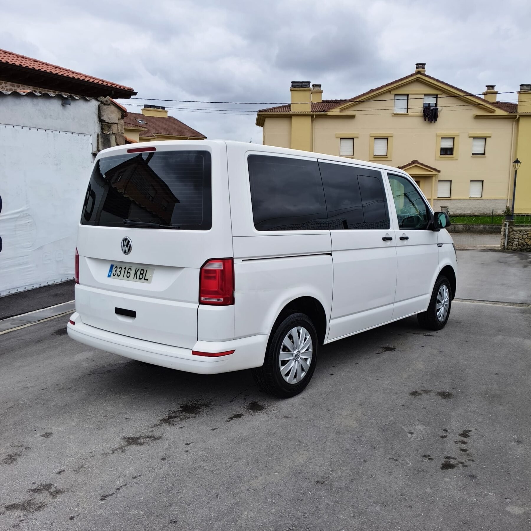 VOLKSWAGEN CARAVELLE Trendline Largo 2.0 TDI 110kW150CV BMT
