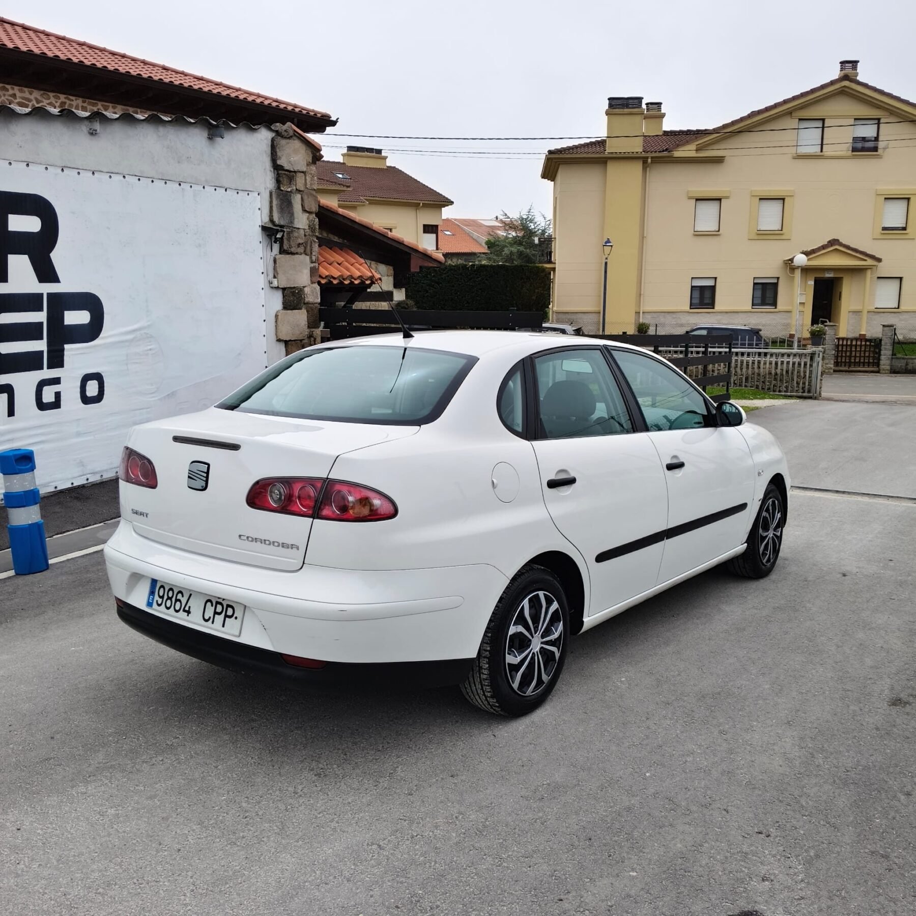 SEAT CORDOBA 1.4i 16V