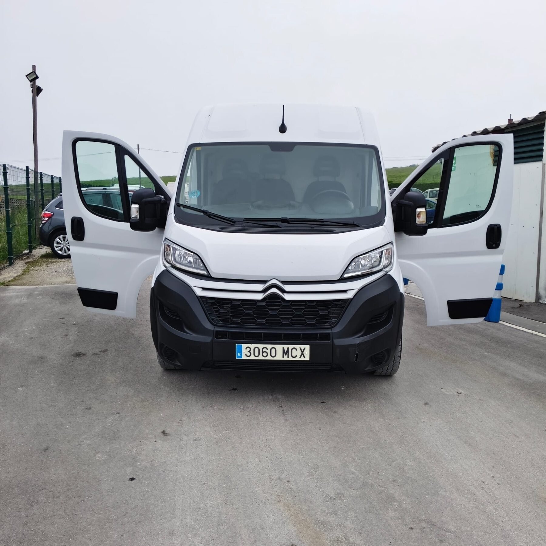 CITROEN JUMPER BlueHDi 88KW Furgon 33L2H2